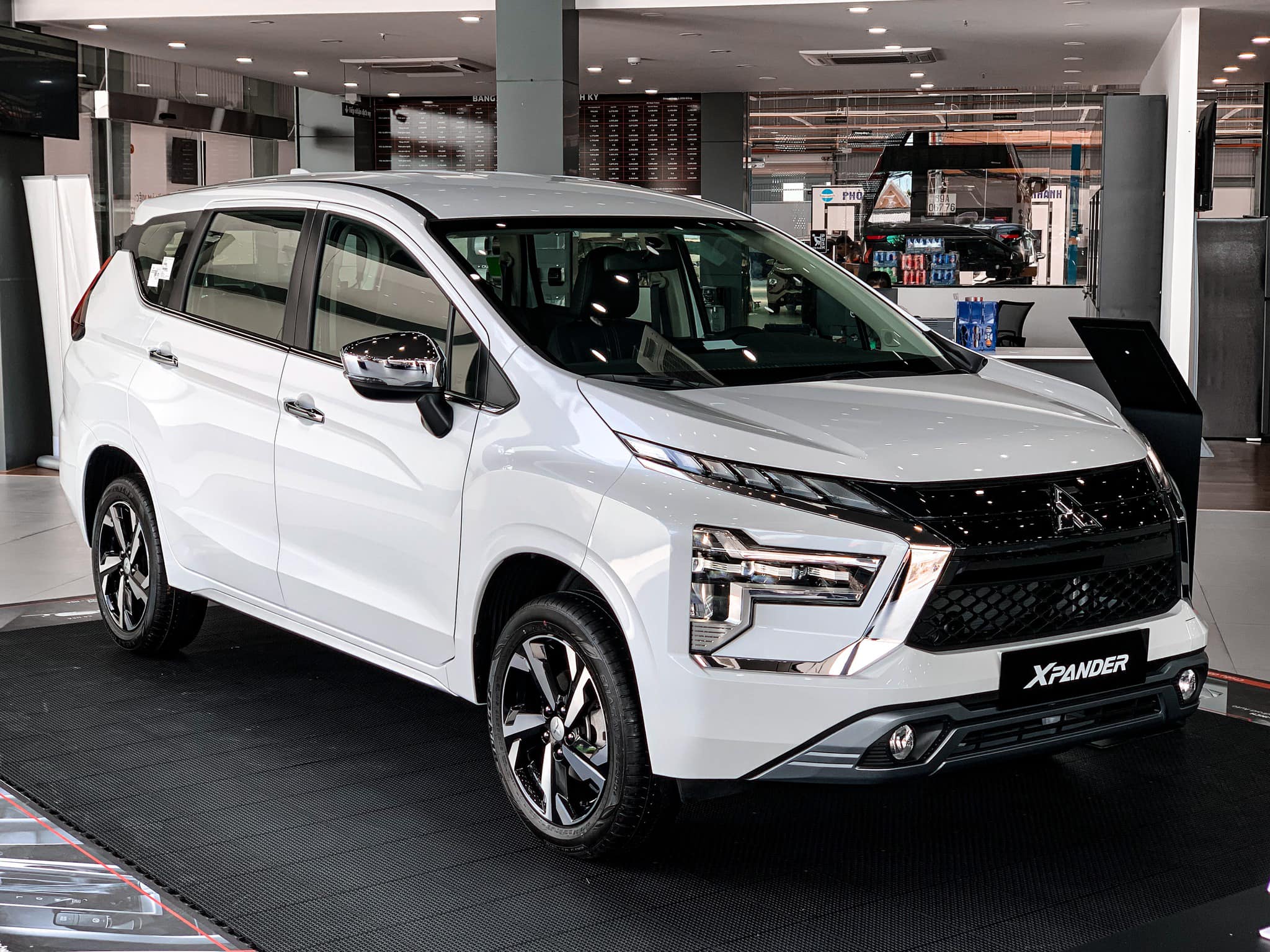 Bảng giá xe Mitsubishi khuyến mãi tháng 9/2024